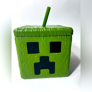 A Minecraft Movie - Creeper Cup w/ Straw - Brand New 🧱🧟‍♂️⛏️